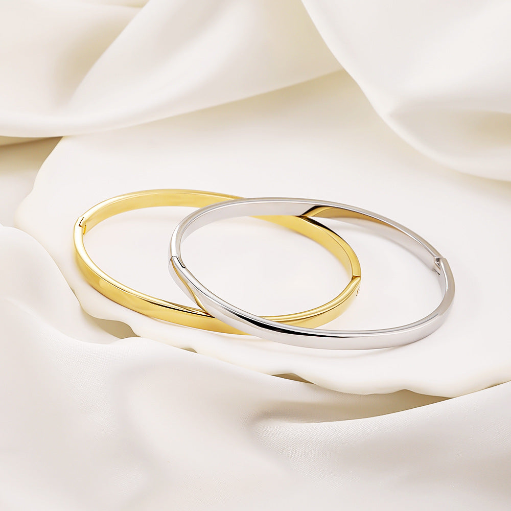 Fashionable And Minimalist Titanium Steel Bracelet With A Personalized Curved Design